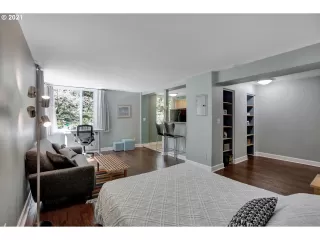 Photo #3: 21078551 Listing 