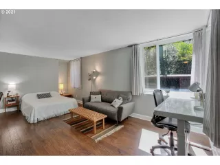 Photo #4: 21078551 Listing 