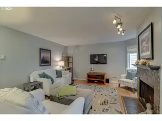 Photo #2: 21079524 Listing