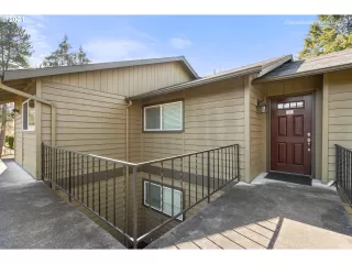 Photo #2: 21079625 Listing