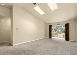 Photo #6: 21079625 Listing