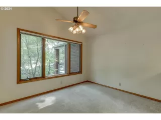 Photo #2: 21080036 Listing 