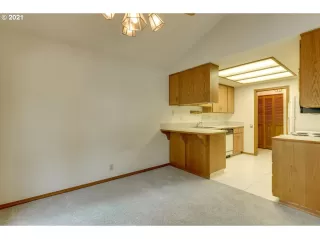 Photo #3: 21080036 Listing 