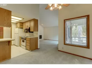 Photo #4: 21080036 Listing 