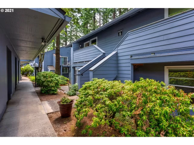 MLS: 21080272 Condo For Sale