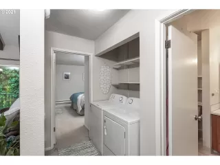 Photo #3: 21080272 Listing 