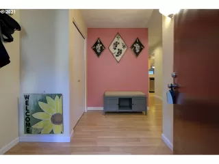 Photo #3: 21081217 Listing