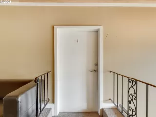 Photo #3: 21082280 Listing 
