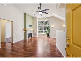 Photo #2: 210823841 Listing