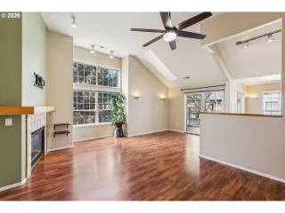 Photo #3: 210823841 Listing