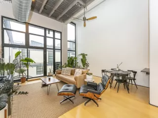 Photo #3: 21082612 Listing 