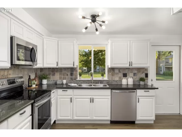 MLS: 21082897 Condo For Sale