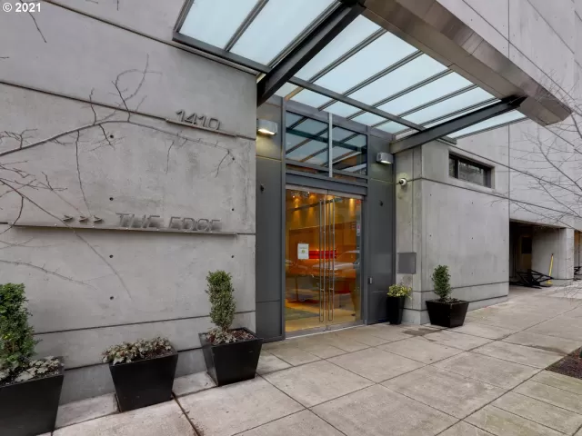 MLS: 21083236 Condo For Sale