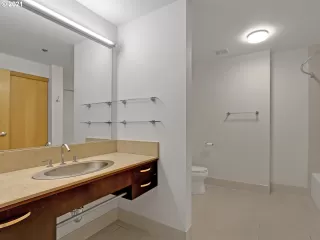 Photo #1: 21083236 Listing 