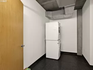 Photo #2: 21083236 Listing 