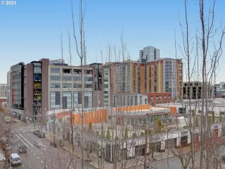 Photo #5: 21083236 Listing 