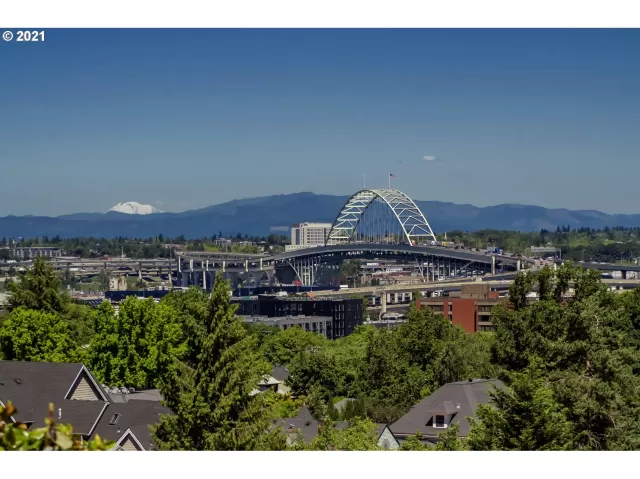 MLS: 21083418 Condo For Sale