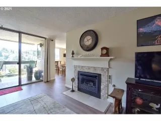 Photo #4: 21083885 Listing 