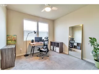 Photo #5: 21083894 Listing