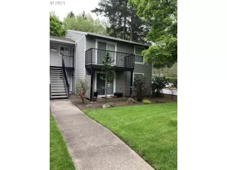 Photo #2: 21084179 Listing