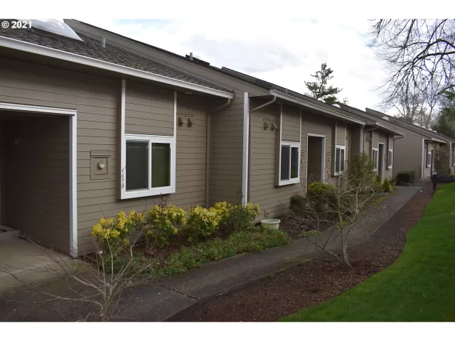 MLS: 21085129 Condo For Sale