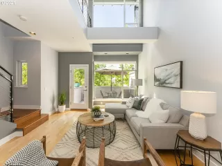 Photo #6: 21085140 Listing