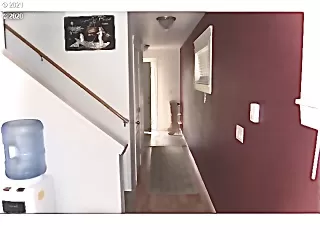 Photo #2: 21085183 Listing