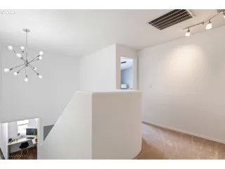 Photo #2: 21085233 Listing 