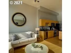 Photo #1: 21085257 Listing