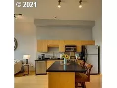 Photo #5: 21085257 Listing