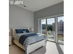 Photo #6: 21085257 Listing