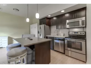 Photo #1: 21085843 Listing