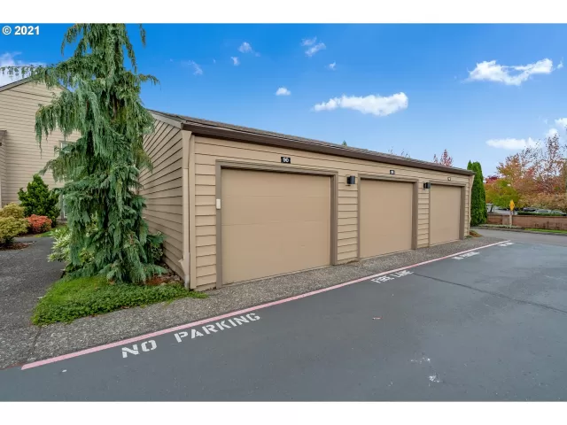 MLS: 21087443 Condo For Sale