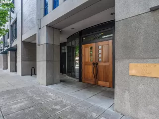 Photo #1: 21088235 Listing 