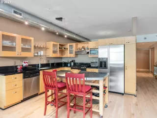 Photo #6: 21088235 Listing 