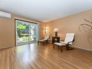 Photo #6: 21088373 Listing