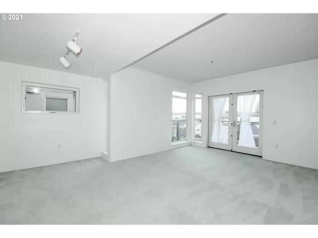 MLS: 21088405 Condo For Sale