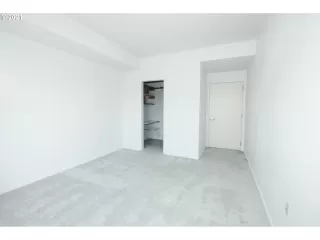 Photo #5: 21088405 Listing