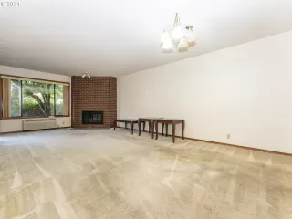 Photo #3: 21088571 Listing