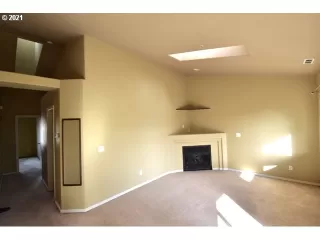 Photo #2: 21088876 Listing