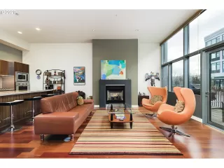 Photo #2: 21089210 Listing