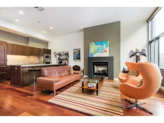 Photo #3: 21089210 Listing