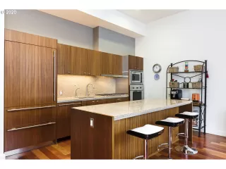 Photo #4: 21089210 Listing