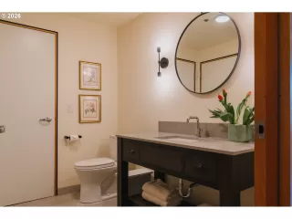 Photo #5: 210896649 Listing 