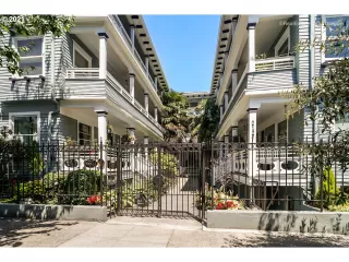 Photo #2: 21089945 Listing