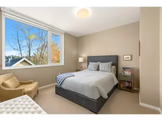 Photo #2: 21090252 Listing