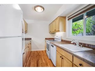 Photo #2: 21090584 Listing 