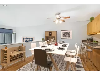 Photo #5: 21090584 Listing 