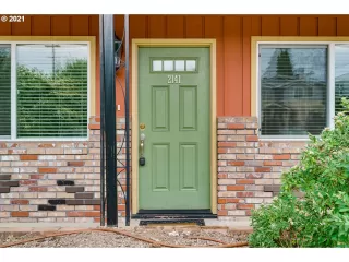 Photo #3: 21091273 Listing