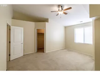 Photo #4: 21092170 Listing